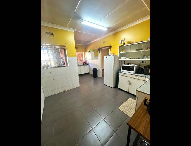 3 BEDROOM HOUSE FOR SALE IN THREE RIVERS